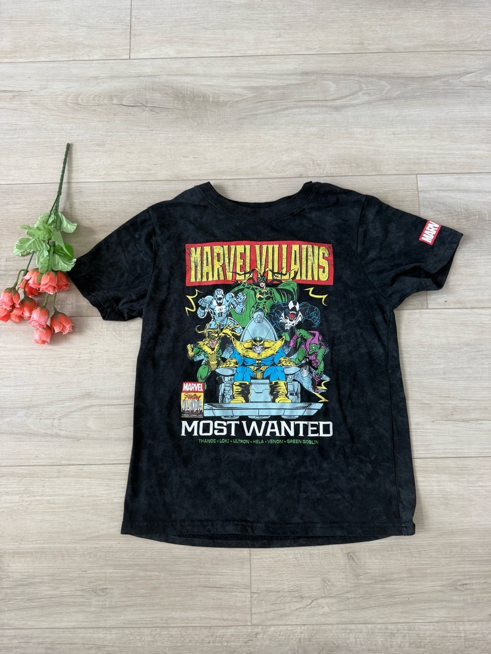 Marvel Villains boys size L tee